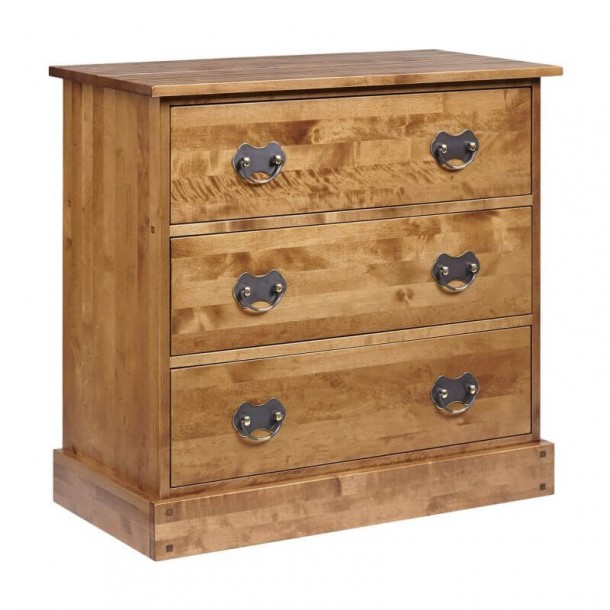 Dresser with 3 drawers with classic lines, honey finish. Garrat Collection, Laura Ashley. Lacquered easy maintenance.