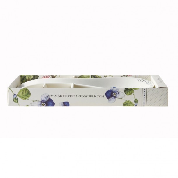 Spoonrest in giftbox, with a lovely floral design.