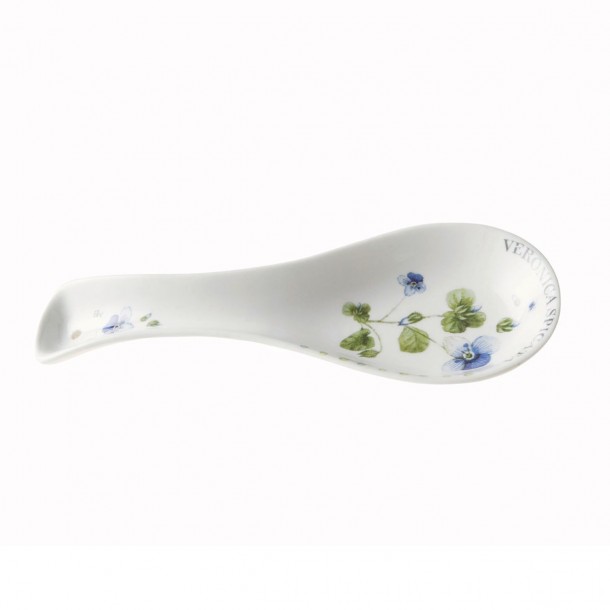 Soporte para cucharón en porcelana estampada con decoración floral de diseño. Se presenta en caja de regalo.