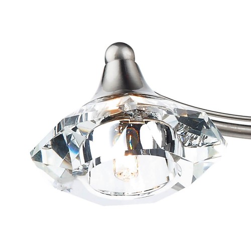 Lámpara de techo Luther con 4 puntos de luz, semi empotrada. Acabado cromo satinado con cristal facetado.