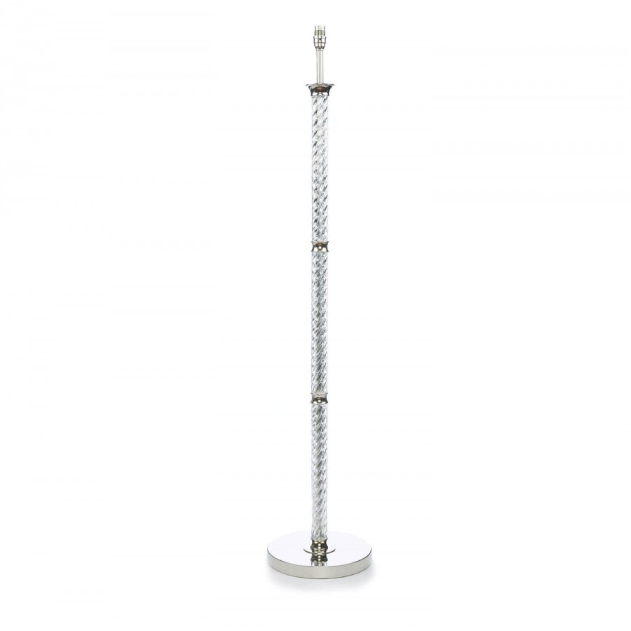Precioso diseño para este pie de lámpara de suelo de cristal con forma torneada, de Laura Ashley. Mide 130 cm de alto.