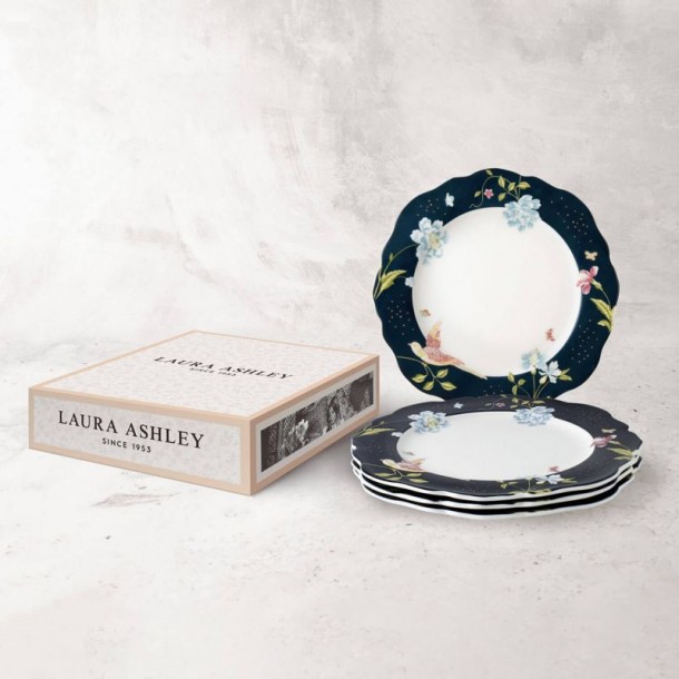 4 Heritage Midnight Plates 24.5cm, Laura Ashley. Gift box. Made of porcelain.