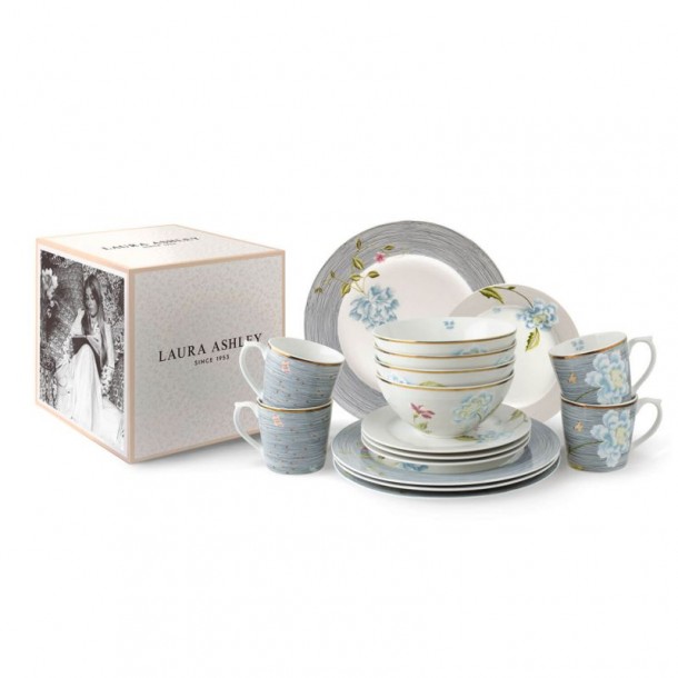 Composed of: 4 35 cl mugs, 4 80 cl bowls, 4 20 cm plates and 4 26 cm plates. Gift box. Made of porcelain.