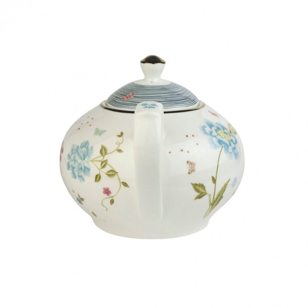 The white Elveden teapot, Laura Ashley. Capacity 1.6 liters. Made of porcelain and dishwasher safe.