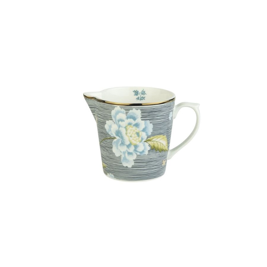 Night blue striped milk jug. Heritage Collection, Laura Ashley. Capacity 25cl. Made of porcelain. Dishwasher safe.