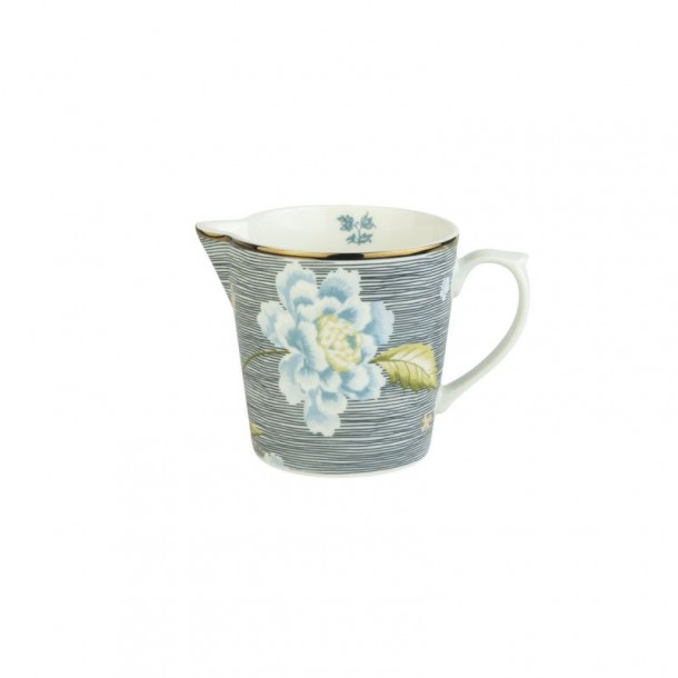 Night blue striped milk jug. Heritage Collection, Laura Ashley. Capacity 25cl. Made of porcelain. Dishwasher safe.