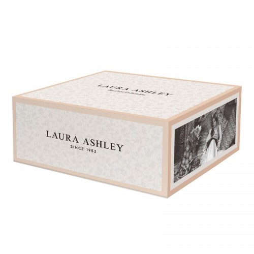 4 tazas con estampado Candy Stripe. En caja regalo y con capacidad de 35 cl. Colección Blueprint, de Laura Ashley.