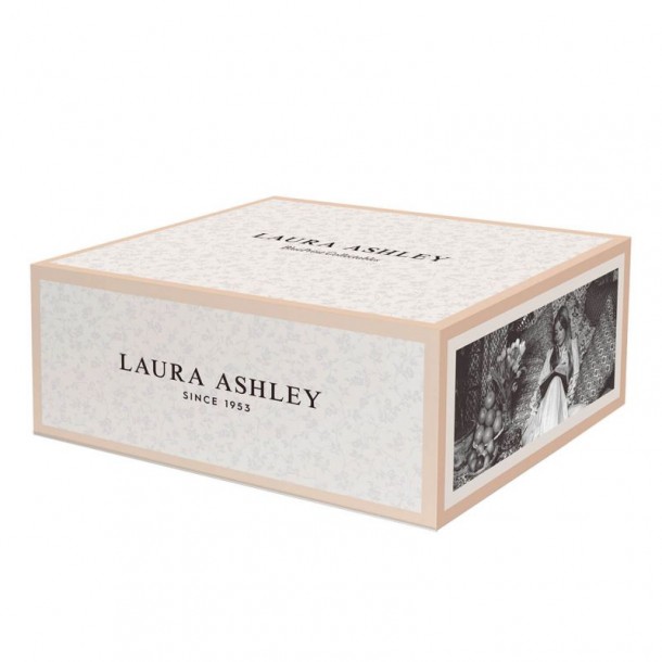 4 tazas con estampado surtido. En caja regalo y con capacidad de 35 cl. Colección Blueprint, de Laura Ashley.