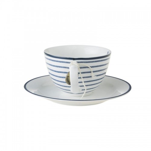 Set de taza y plato Candy Stripe perfecto para un cappuccino o un té. Colección Blueprint, de Laura Ashley.