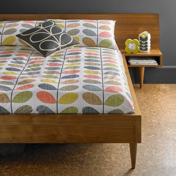 Set de cama Orla Kiely. Estampado Scribble a tu dormitorio. Multicolor, en tonos cálidos. 100% algodón, 200 hilos.